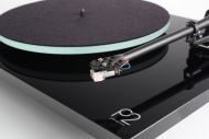 Gramofon Rega Planar 2 High Gloss Black