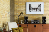 JBL HDI -1600 - šedý dub