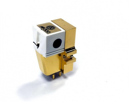 Nagaoka MP-300 + Nagaoka AM-801 stylus cleaner