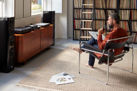ARCAM A15+ - integrovaný zesilovač, 2 x 80 W, Bluetooth, DAC, HDMI, Phono MM