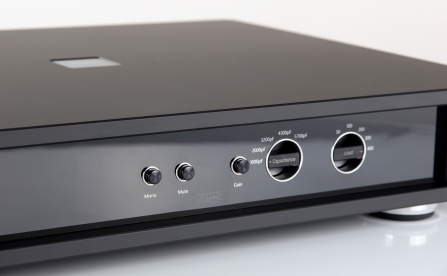 Rega Aura