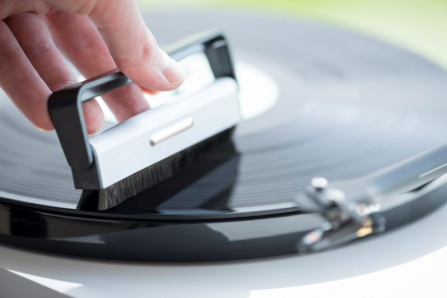 Čistící kartáček LP desek Pro-Ject Brush It