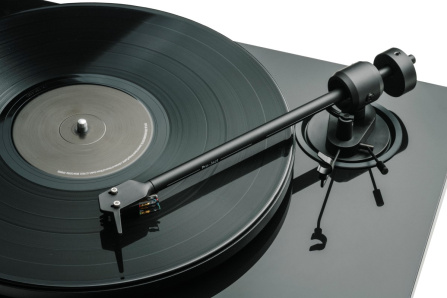 Pro-Ject E1.2 + Pick It MM E - High Gloss Black