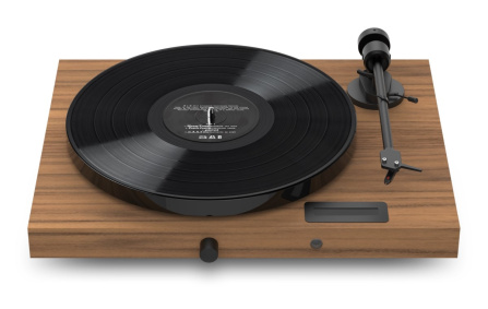 Gramofon Pro-Ject JukeBox E1 Walnut + Ortofon OM5e