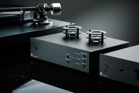 Elektronkový phono předzesilovač Pro-Ject Tube Box S3 B - černý