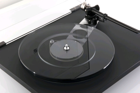 Gramofon Rega Planar 6 - Polaris grey