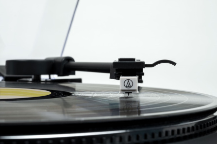 Thomson TT351 - automatický gramofon, bílý