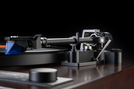 Gramofon DUAL CS 618Q High End Walnut + Ortofon 2M BLUE