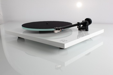 Gramofon Rega Planar 2 White